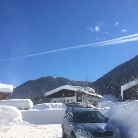 בית נופש Casa Dolomiti *