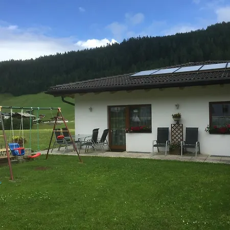 בית נופש Casa Dolomiti *